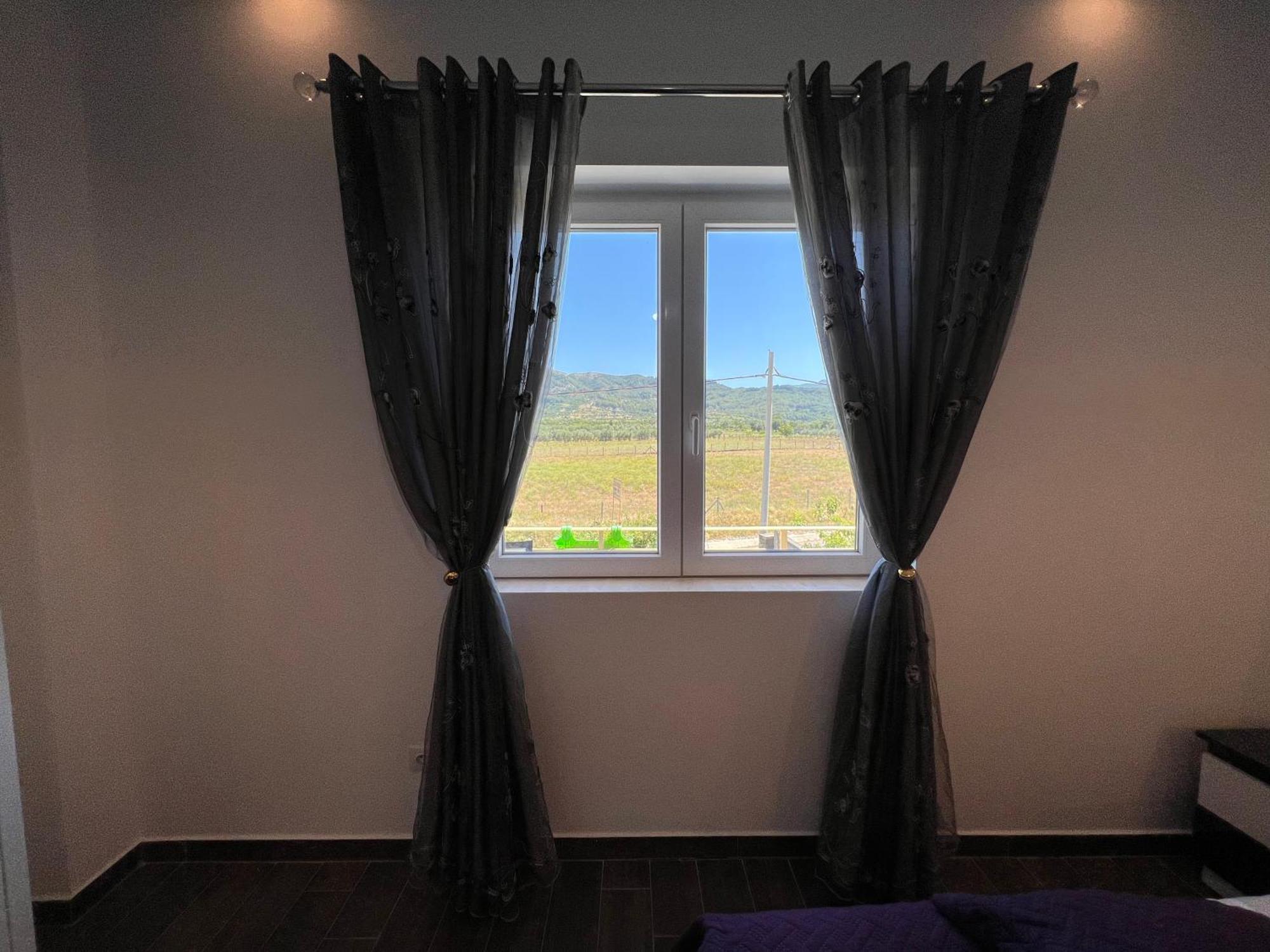 Adriatik Guesthouse Përmet المظهر الخارجي الصورة