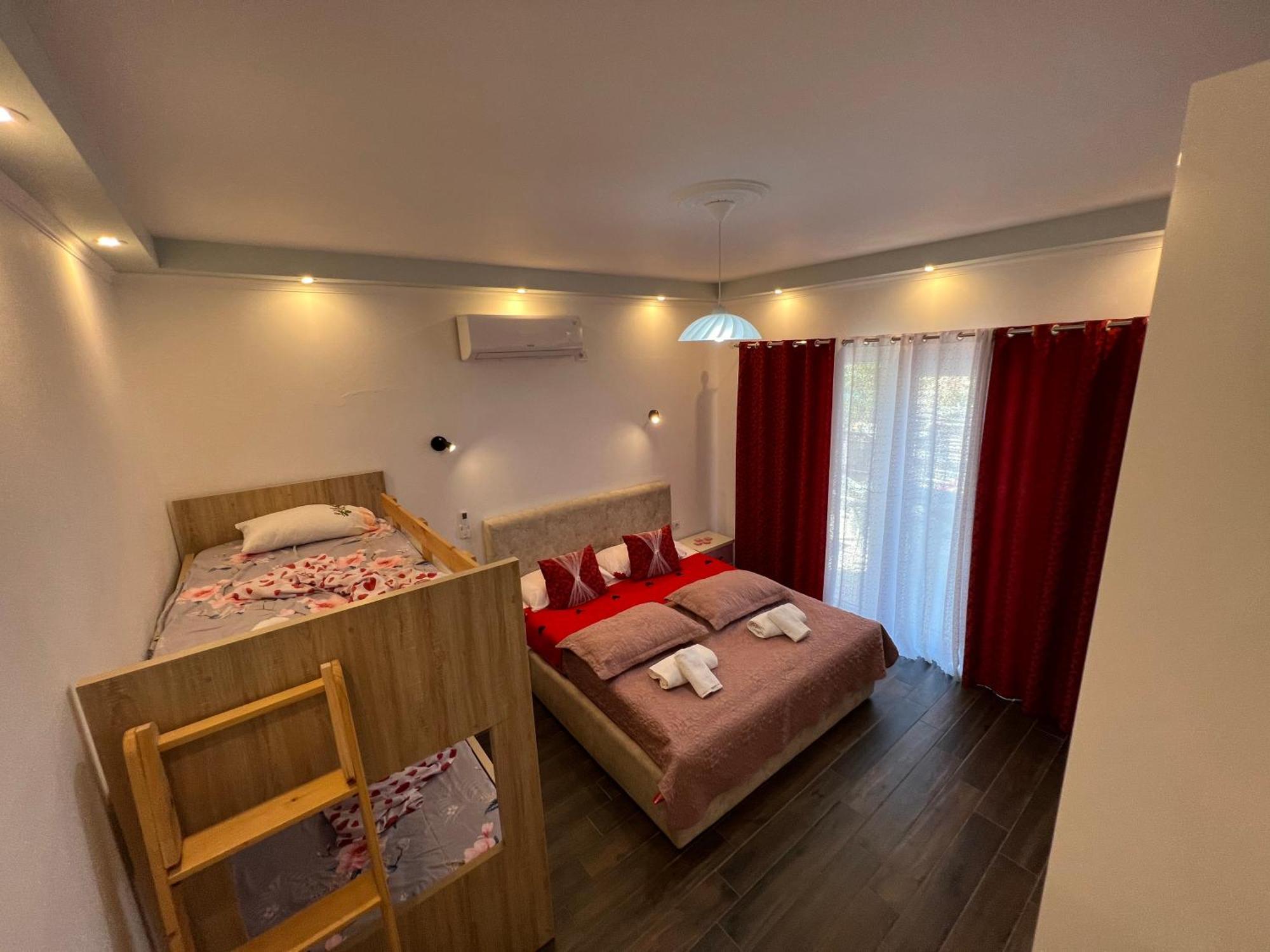 Adriatik Guesthouse Përmet المظهر الخارجي الصورة